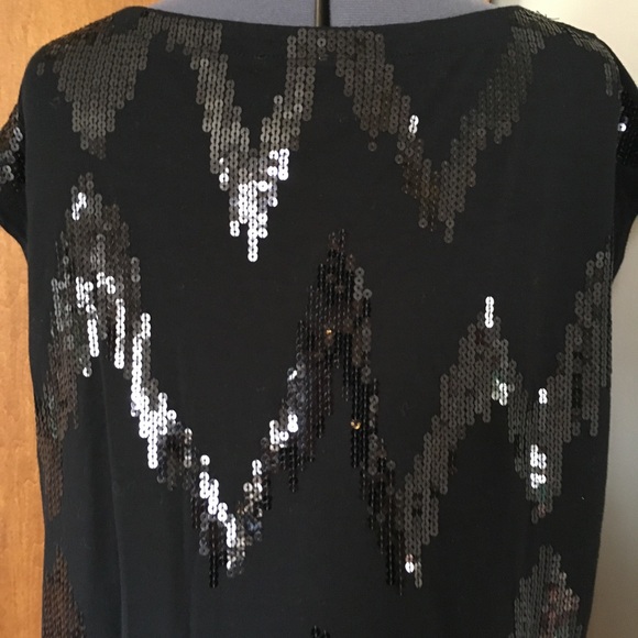 Marseille Zig Zag Sequin Sleeveless Top - Picture 5 of 8